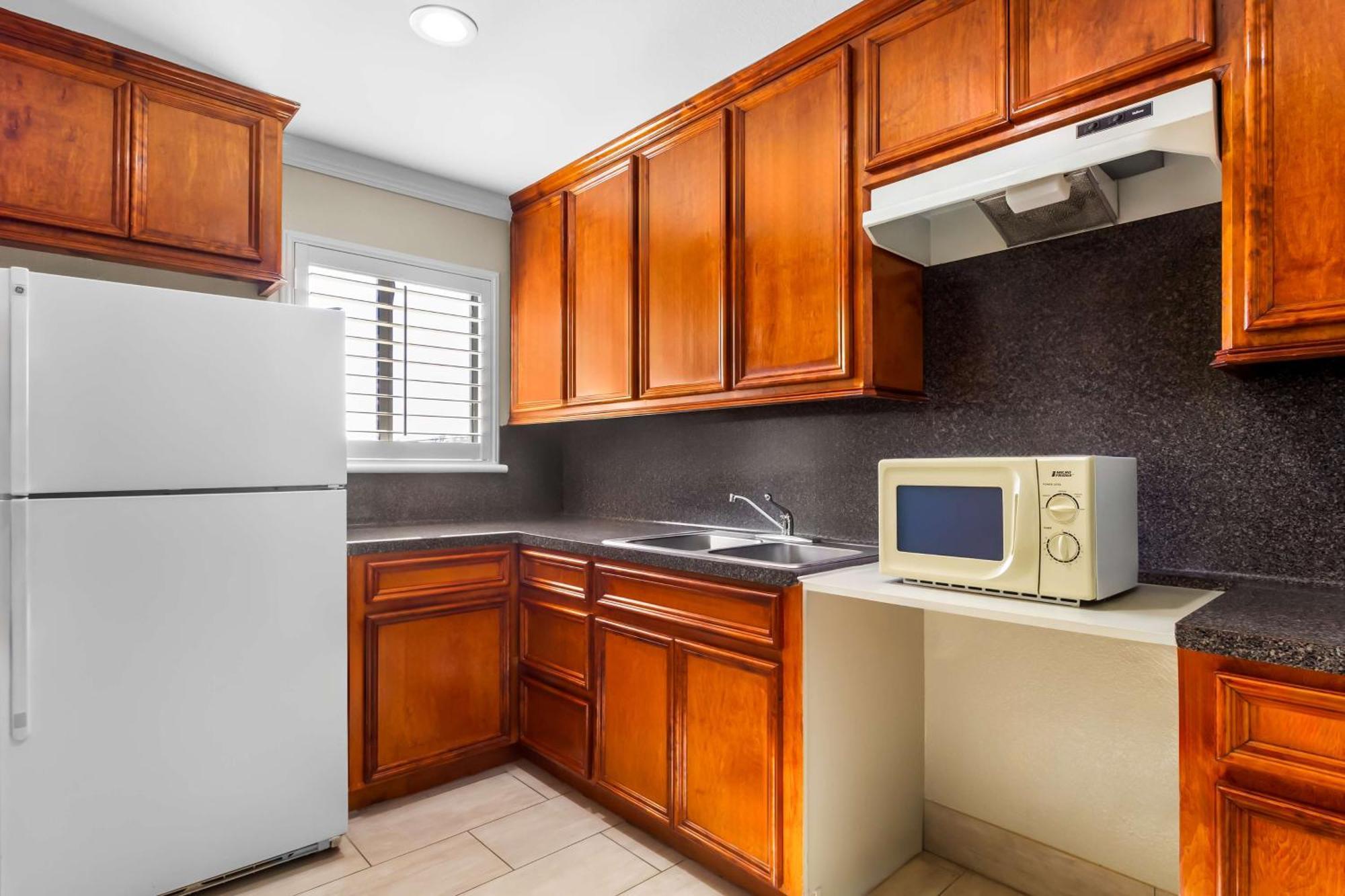 Americas Best Value Inn Houston Heights At I-45 Εξωτερικό φωτογραφία